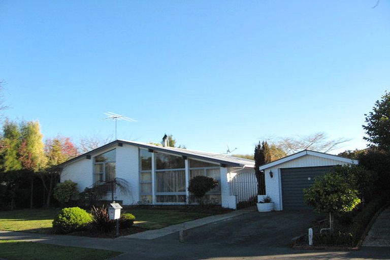 Photo of property in 19 Sarabande Avenue, Redwood, Christchurch, 8051