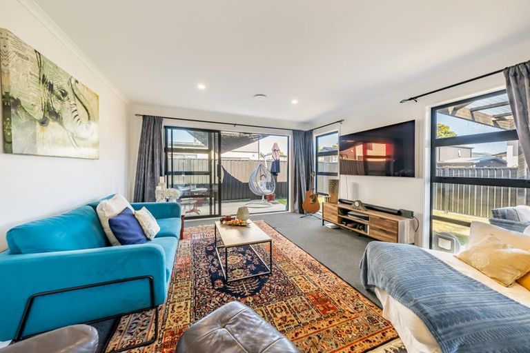 Photo of property in 123 Mawai Hakona Drive, Wallaceville, Upper Hutt, 5018