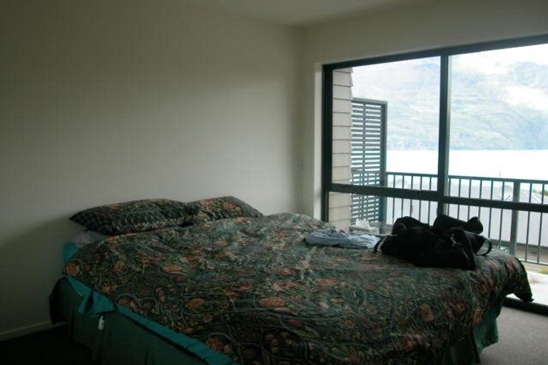 Photo of property in Arno Apartment, 5/8 Mckerrow Place, Sunshine Bay, Queenstown, 9300