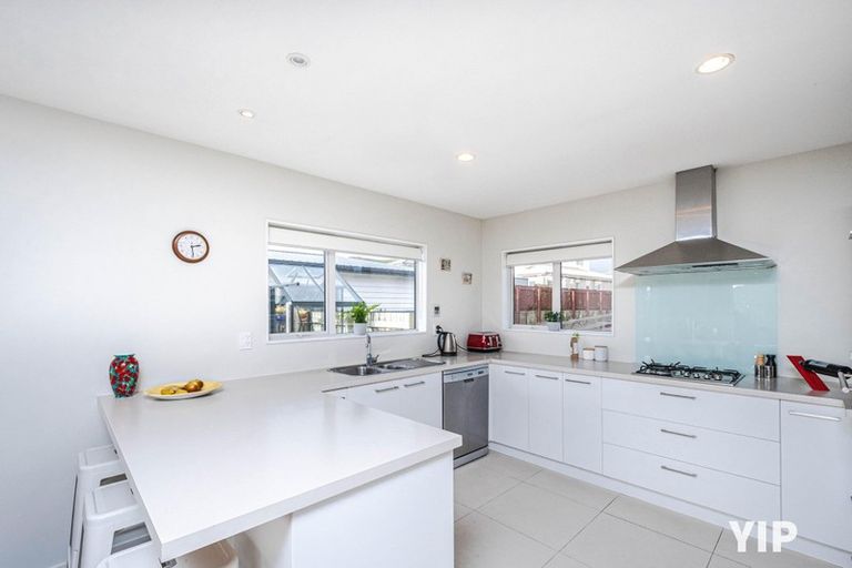 Photo of property in 239 Mark Avenue, Grenada Village, Wellington, 6037