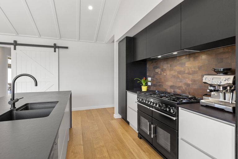 Photo of property in 322 Holland Road, Puketaha, Hamilton, 3286