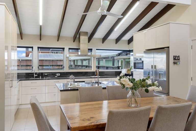 Photo of property in 280 Queen Elizabeth Ii Drive, Mairehau, Christchurch, 8052