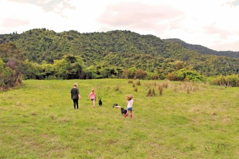 Photo of property in 750 Matakana Valley Road, Whangaripo, Wellsford, 0985