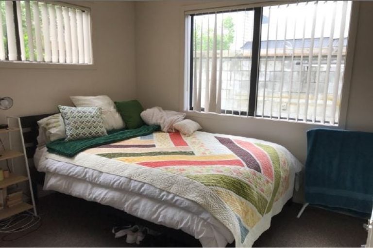 Photo of property in 77 Carrington Avenue, Silverdale, Hamilton, 3216