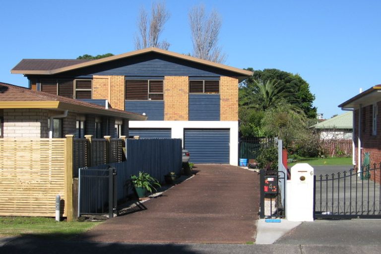 Photo of property in 4c Puriri Avenue, Orewa, 0931