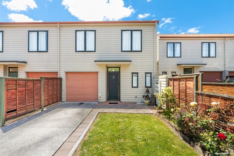 Photo of property in Tuscany Towers, 89/1 Ambrico Place, New Lynn, Auckland, 0600