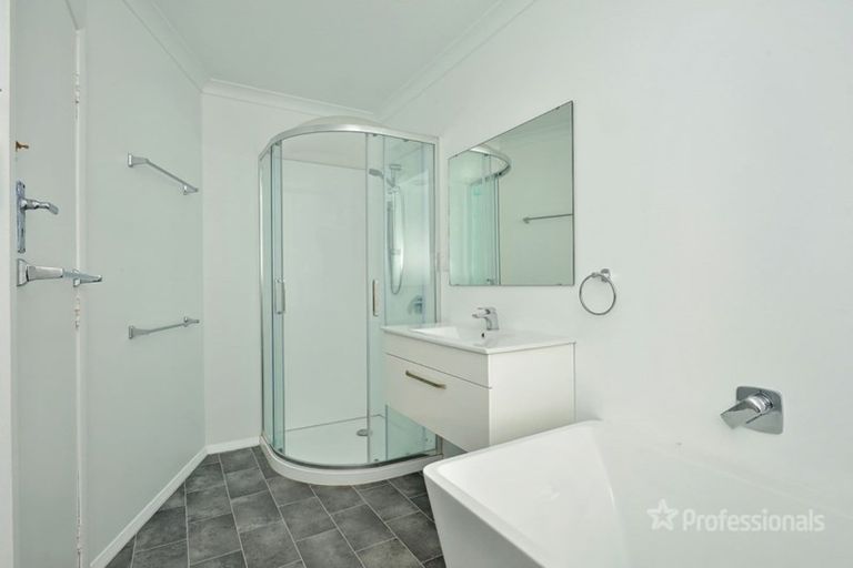 Photo of property in 434 High Street South, Carterton, 5713