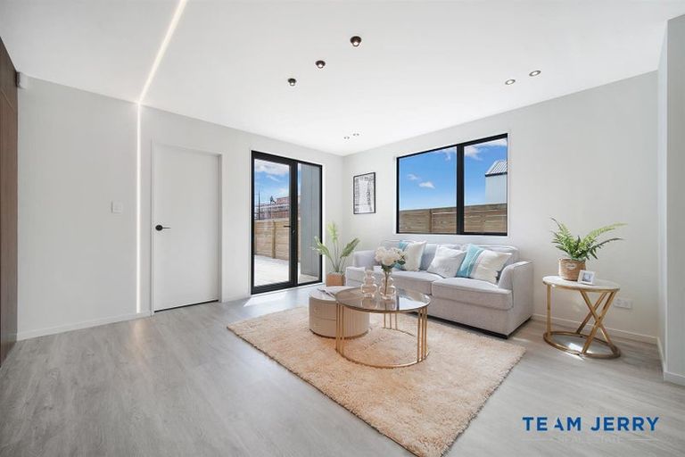 Photo of property in 12 Corporal Street, Papakura, 2110