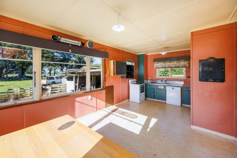 Photo of property in 674 Rongotea Road, Rongotea, Palmerston North, 4476
