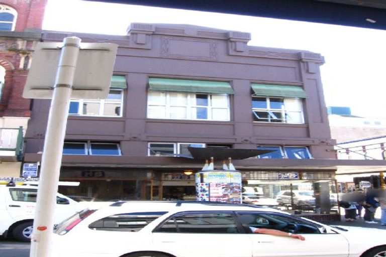 Photo of property in Sta Travel Flats, 3/130 Cuba Street, Te Aro, Wellington, 6011