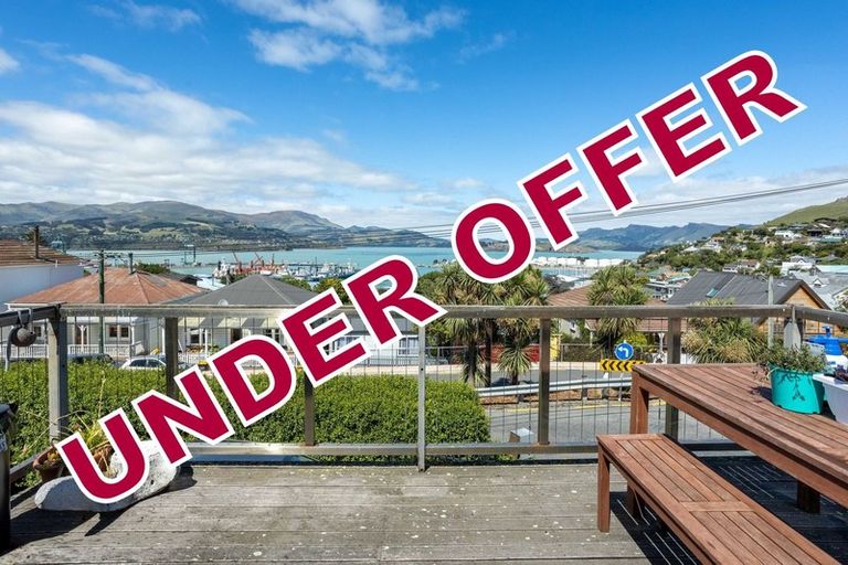 Photo of property in 2 Cornwall Road, Lyttelton, 8082