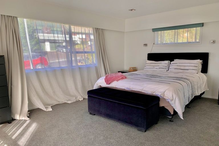 Photo of property in 43 Russleigh Drive, Dinsdale, Hamilton, 3204