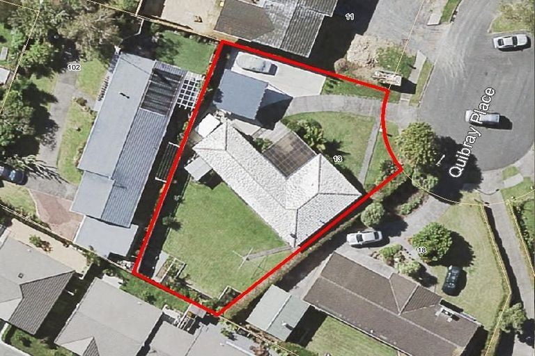 Photo of property in 13 Quibray Place, Botany Downs, Auckland, 2010