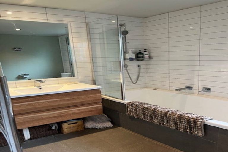 Photo of property in 21 Cardigan Street, Arrowtown, 9302