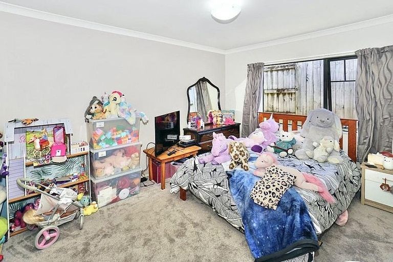 Photo of property in 17 Kopu Drive, Pyes Pa, Tauranga, 3112