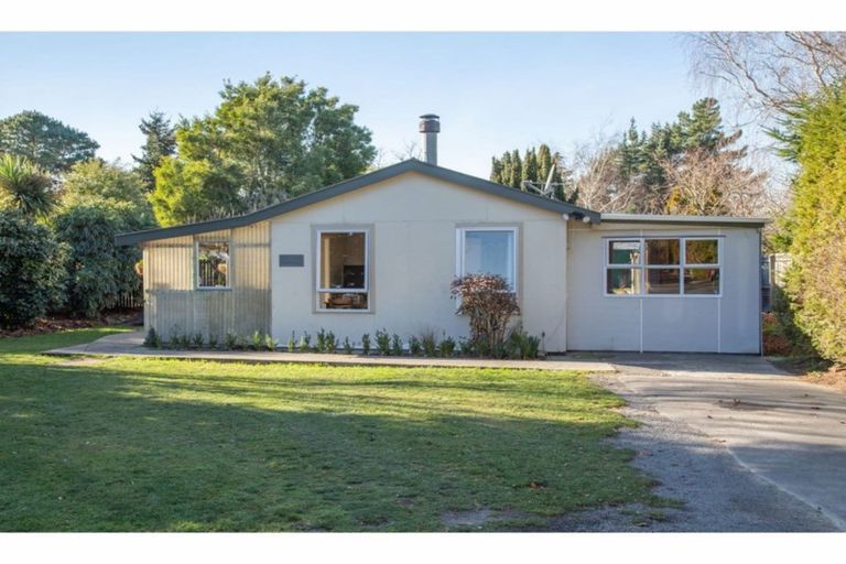 Photo of property in 34 Burnett Street, Oxford, 7430