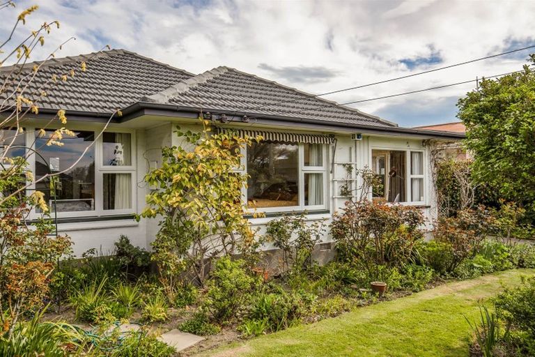 Photo of property in 305 Wairakei Road, Bryndwr, Christchurch, 8053