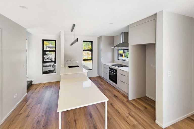 Photo of property in 1/11 Lees Grove, Wainuiomata, Lower Hutt, 5014