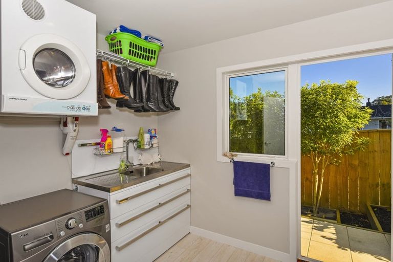 Photo of property in 3a Wesley Street, Devonport, Auckland, 0624