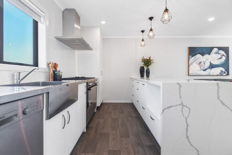 Photo of property in 2/15 Cook Street, Hamilton East, Hamilton, 3216