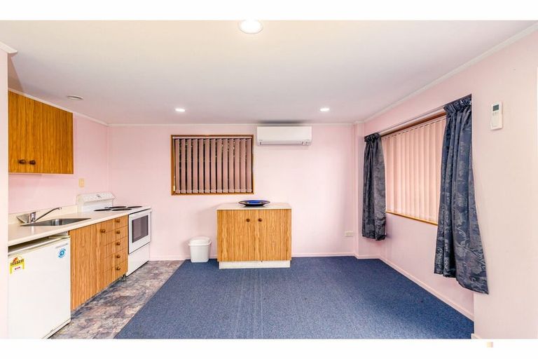 Photo of property in 130 Douglas Street, Highfield, Timaru, 7910