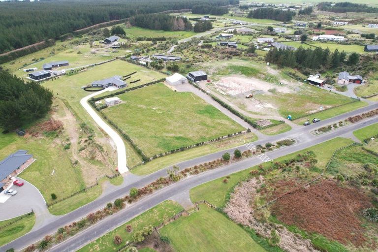 Photo of property in 73 Waitarere Rise Avenue, Waitarere, Levin, 5510