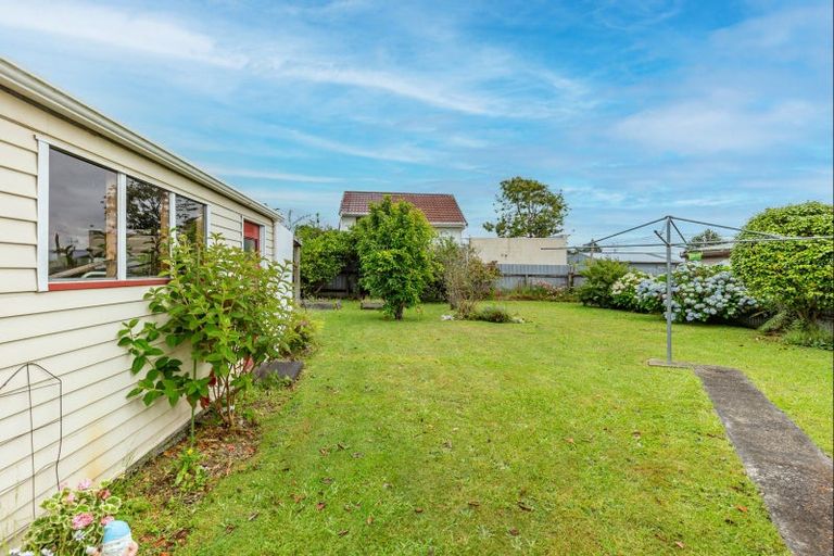 Photo of property in 20 Braemar Street, Levin, 5510