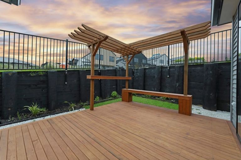 Photo of property in 8 Kapowai Way, Warkworth, 0985