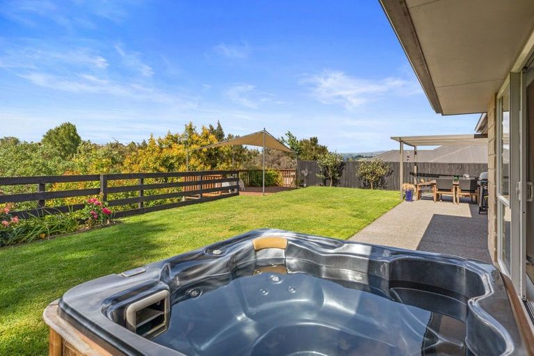 Photo of property in 10 Carex Close, Pyes Pa, Tauranga, 3112