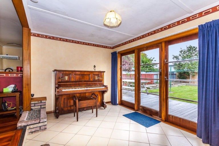 Photo of property in 60 Birmingham Street, Takaro, Palmerston North, 4412