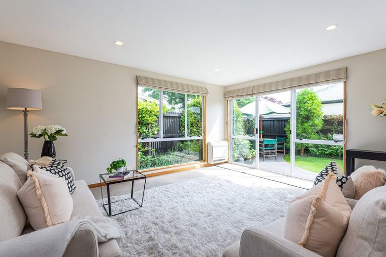 Photo of property in 2/38 Dover Street, St Albans, Christchurch, 8014