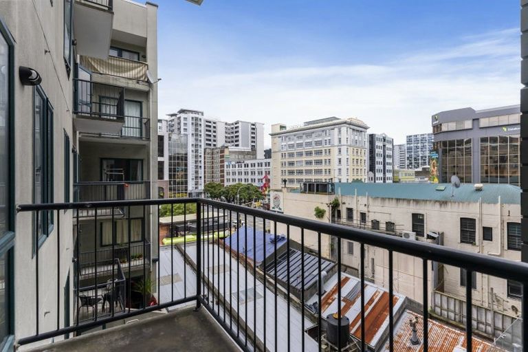Photo of property in Courtenay Apartments, 407/120 Courtenay Place, Te Aro, Wellington, 6011