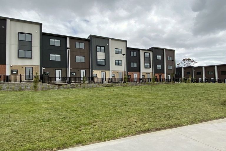 Photo of property in 3/60 Selo Street, Glen Eden, Auckland, 0602