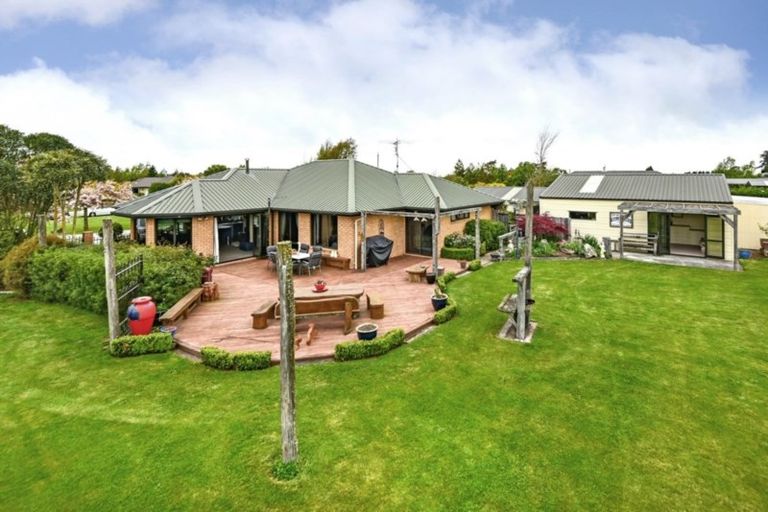 Photo of property in 18 Piako Drive, Darfield, 7571