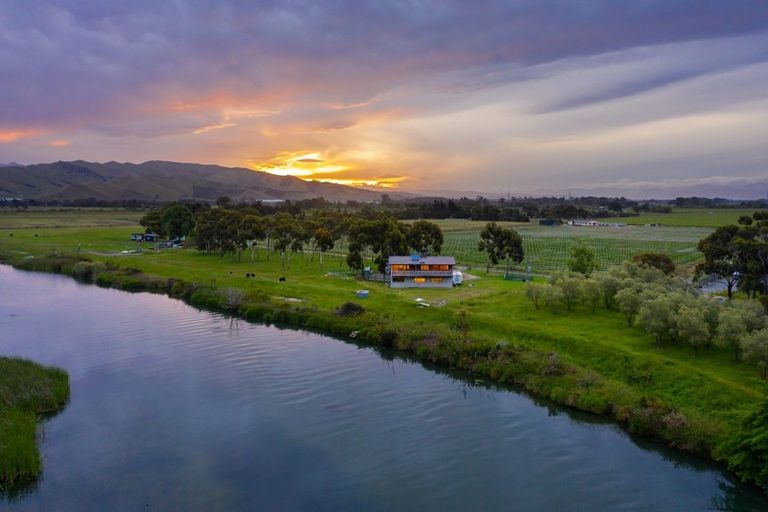 Photo of property in 734 Dillons Point Road, Dillons Point, Blenheim, 7273