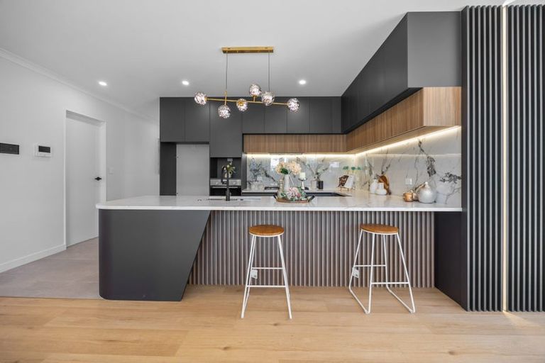 Photo of property in 2 Laurel Drive, Rosehill, 2113