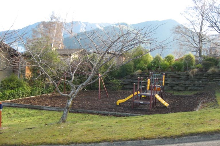 Photo of property in The Woods, 6/12 Dublin Street, Queenstown, 9300