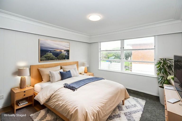 Photo of property in 10 Mckean Avenue, Manurewa, Auckland, 2102