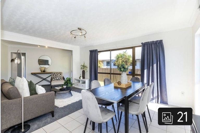 Photo of property in 33 Gilbass Avenue, Hamilton Lake, Hamilton, 3204