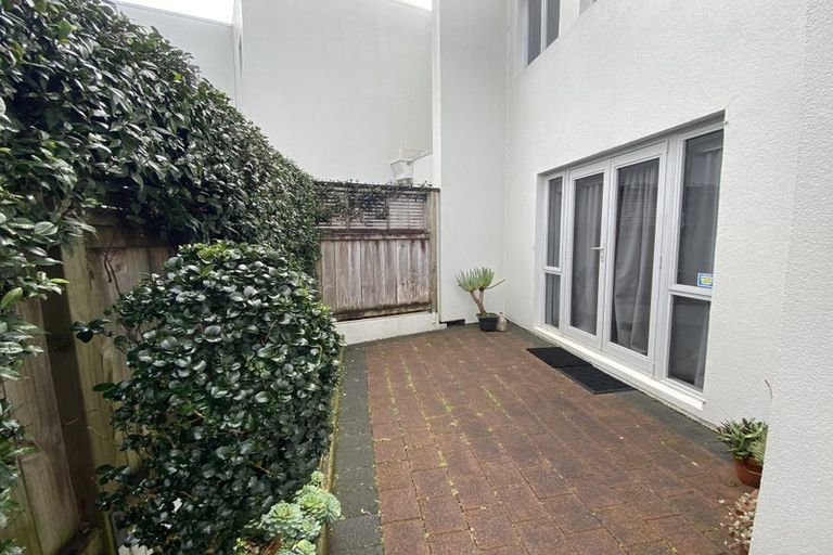 Photo of property in 4/9a Mill Lane, Whitiora, Hamilton, 3200