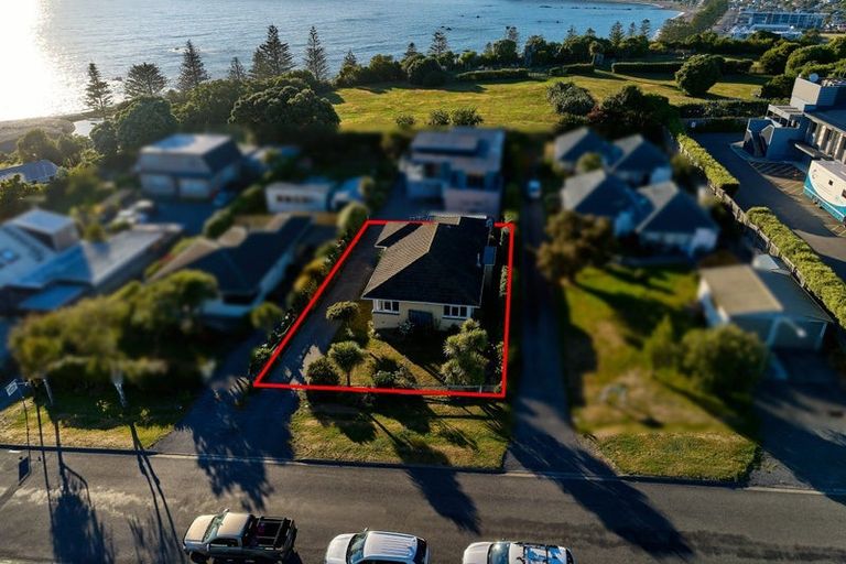 Photo of property in 19 Deal Street, Kaikoura, 7300