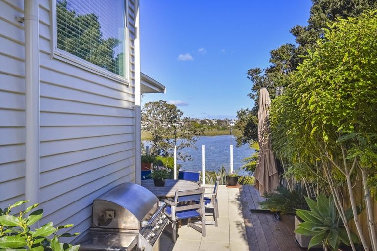 Photo of property in 3a Wesley Street, Devonport, Auckland, 0624