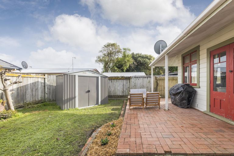 Photo of property in 10 Stewart Crescent, Hokowhitu, Palmerston North, 4410