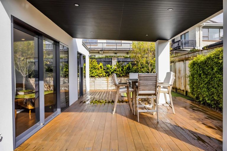 Photo of property in 12a Kauri Street, Merrilands, New Plymouth, 4312