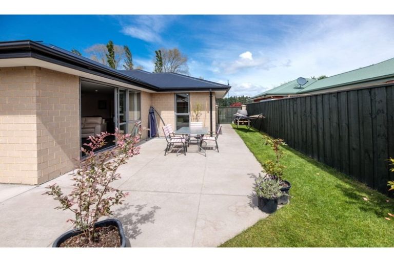 Photo of property in 50 Hakatere Road, Pegasus, 7612