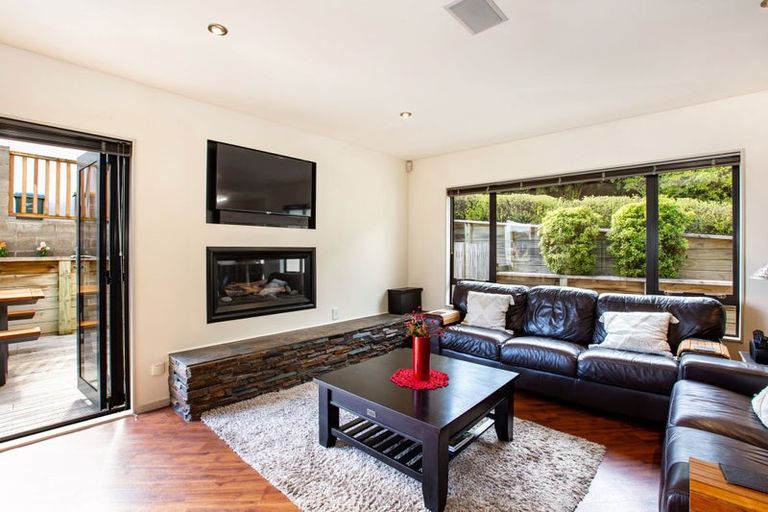 Photo of property in 26 Port Lane, Whitby, Porirua, 5024