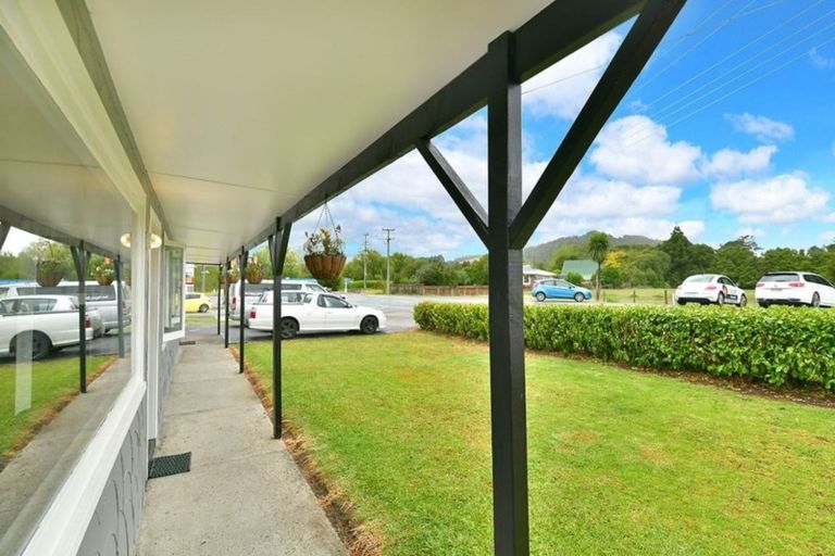 Photo of property in 1097 Kahikatea Flat Road, Waitoki, Kaukapakapa, 0871