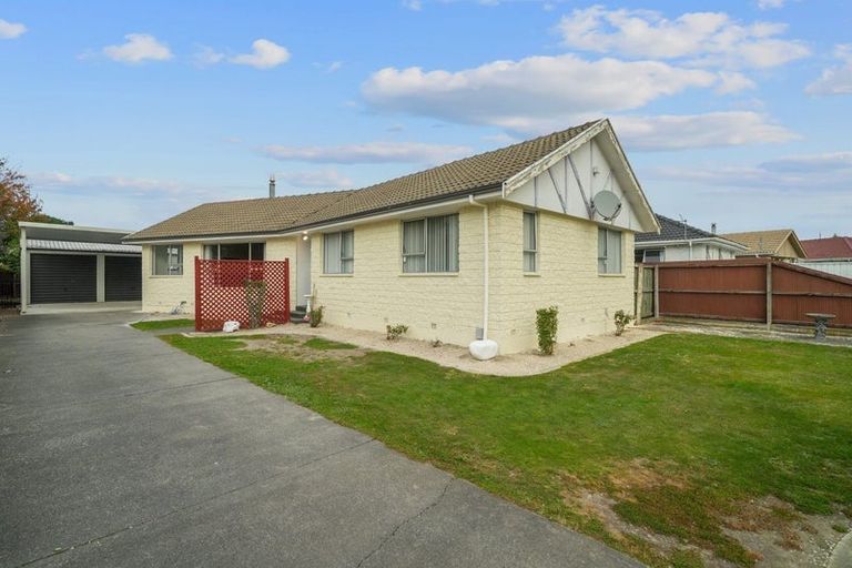Photo of property in 7 Mckellar Place, Hornby, Christchurch, 8042