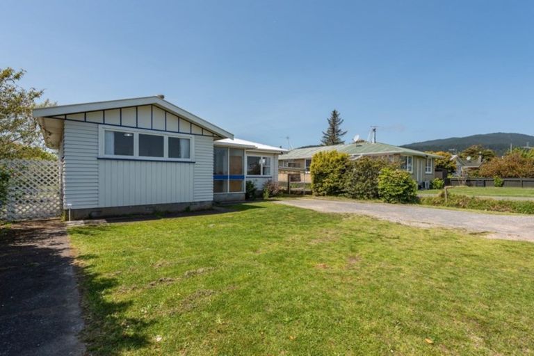 Photo of property in 64 Kapiti Road, Paraparaumu, 5032