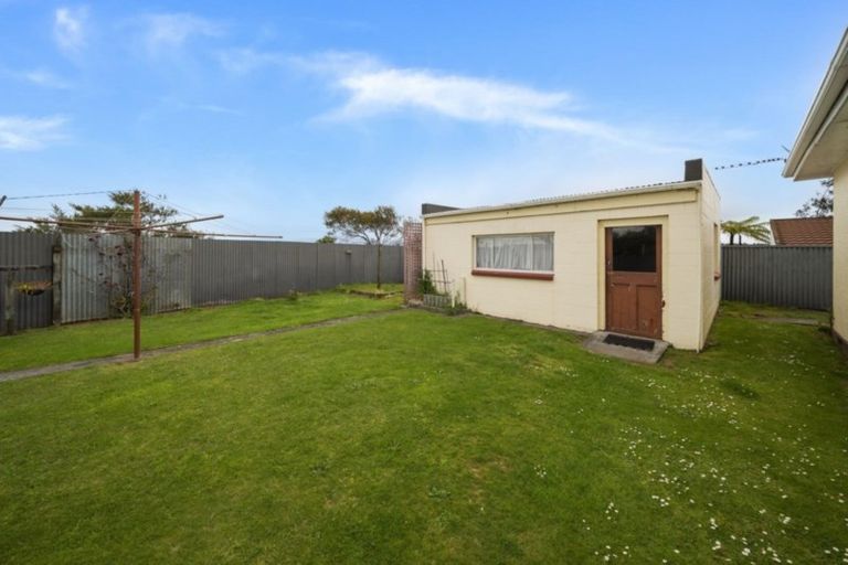 Photo of property in 13 Selwyn Street, Lower Vogeltown, New Plymouth, 4310